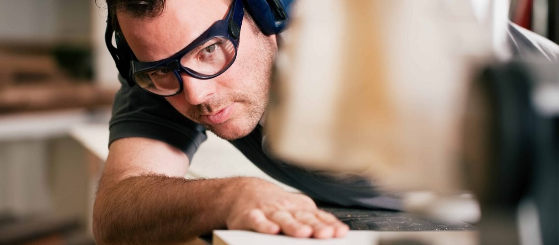 Work ear muffs protect your hearing